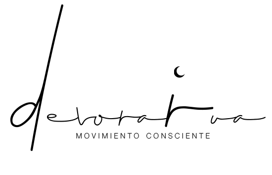 DÉVORA RÚA - Especialista en yoga, barre y yoga terapéutico.